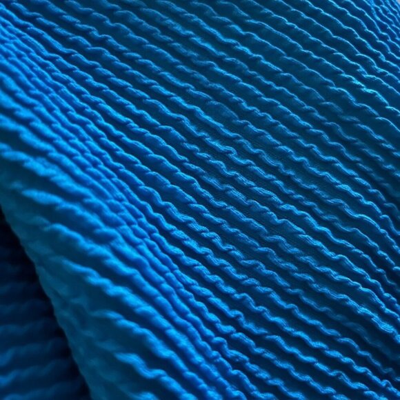 NWOT Vacay pool beach sky blue krinkle one piece swimsuit Great Condition M - Picture 3 of 4